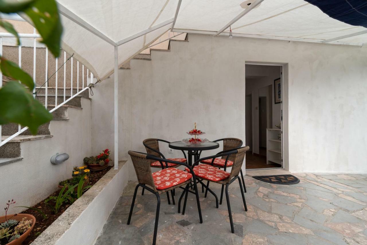 Apartment Dinka Trogir Eksteriør billede