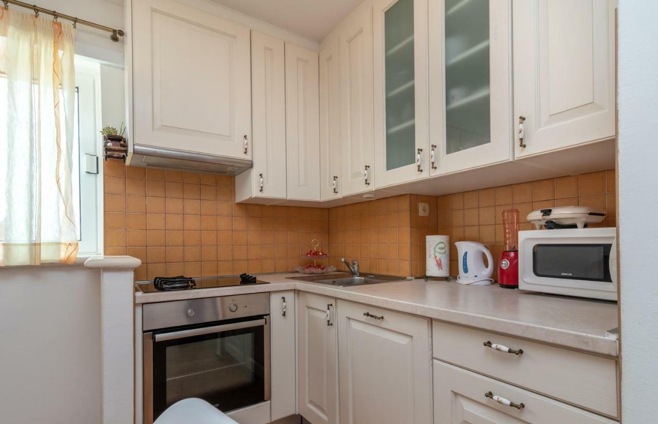 Apartment Dinka Trogir Eksteriør billede