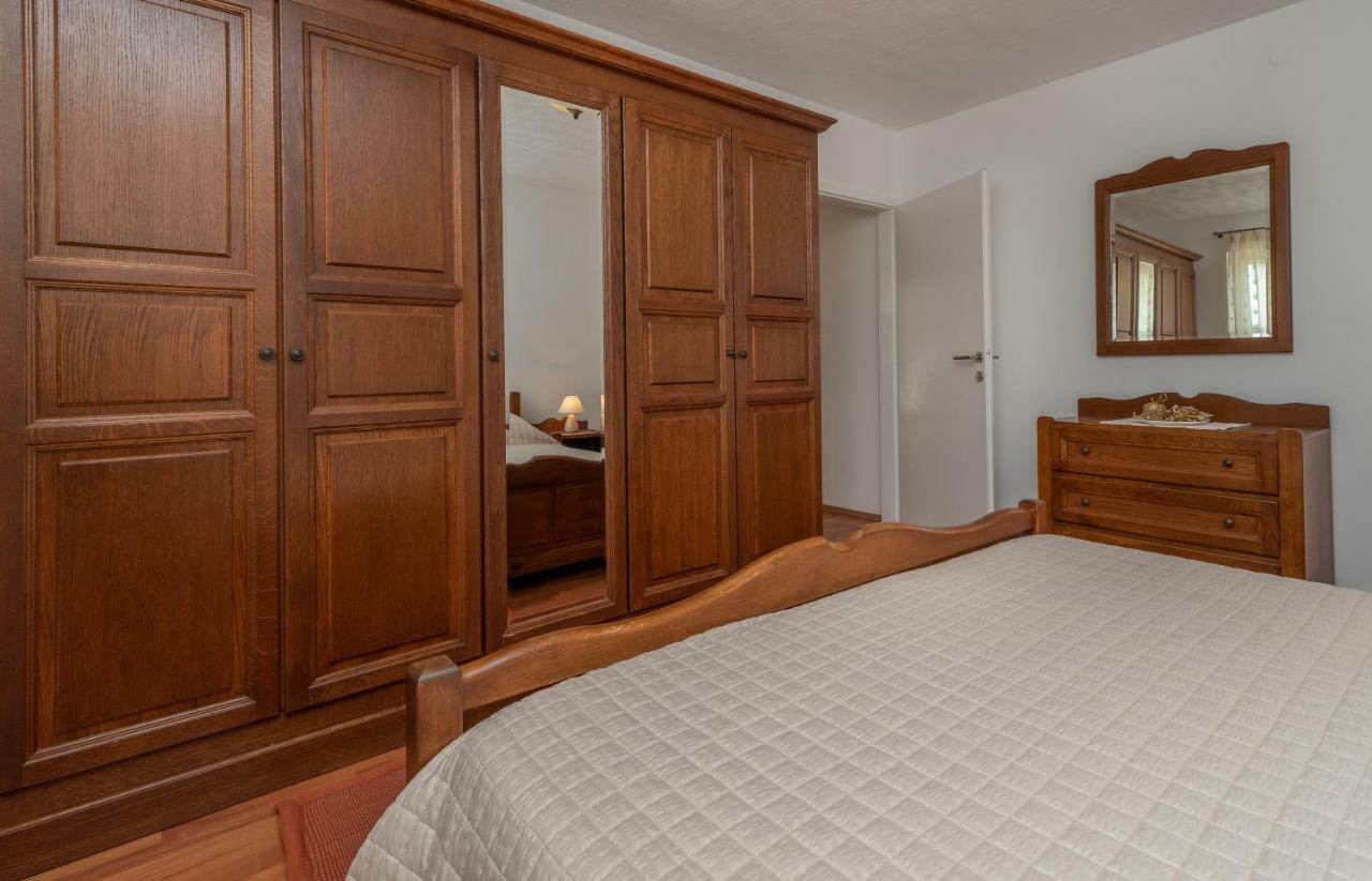 Apartment Dinka Trogir Eksteriør billede