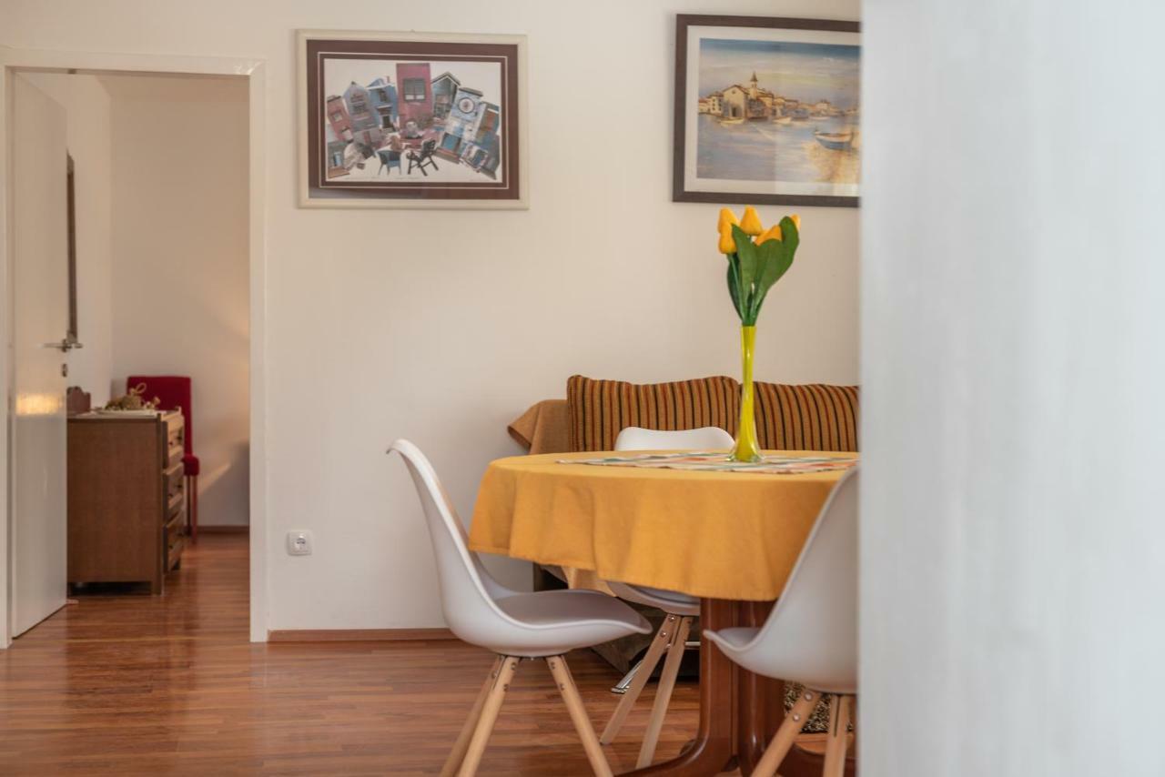 Apartment Dinka Trogir Eksteriør billede