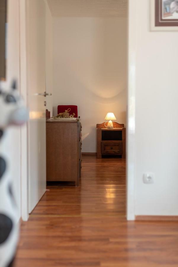Apartment Dinka Trogir Eksteriør billede